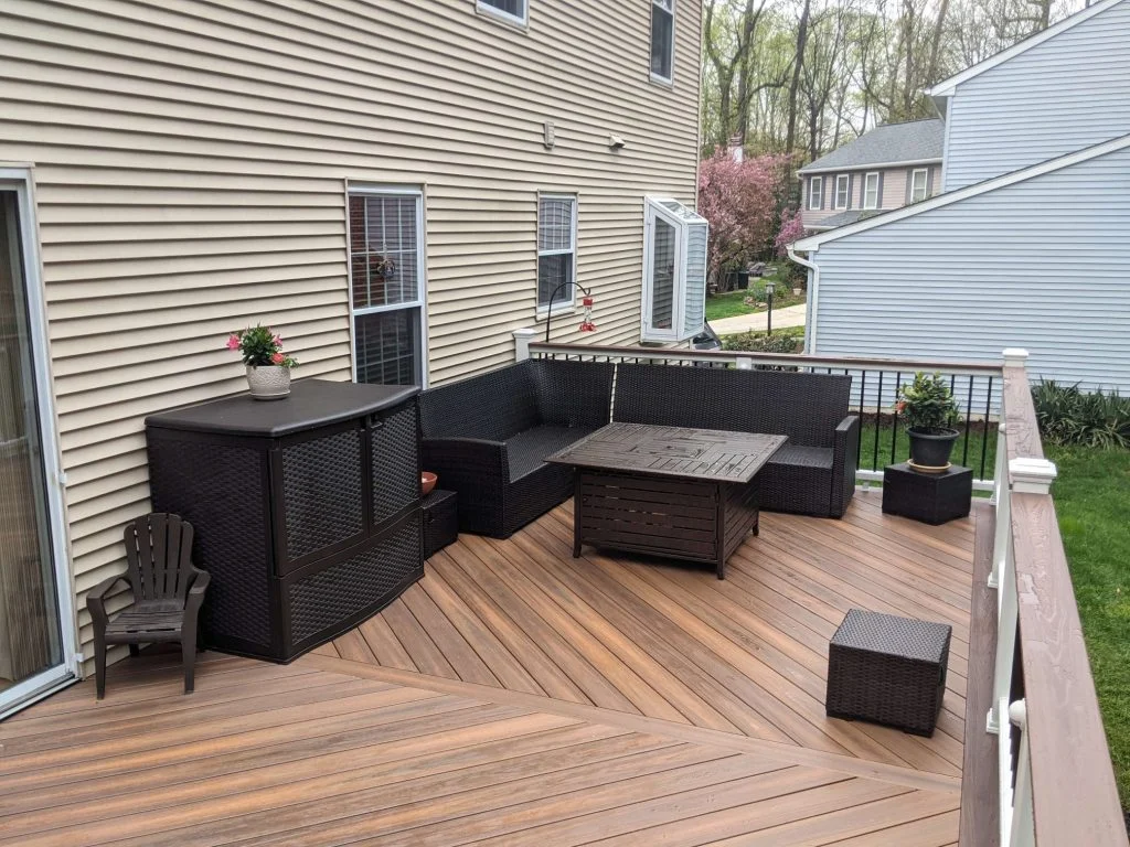 Decks patios